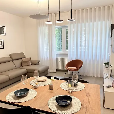 Charme Apartment Como