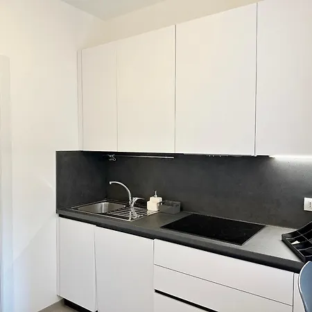 Apartment Charme Como